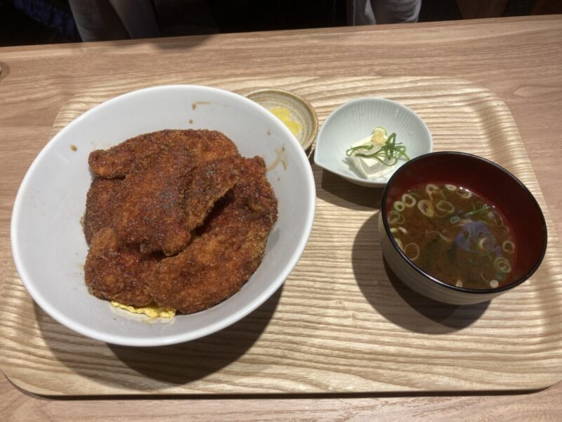 チキンタレカツ丼