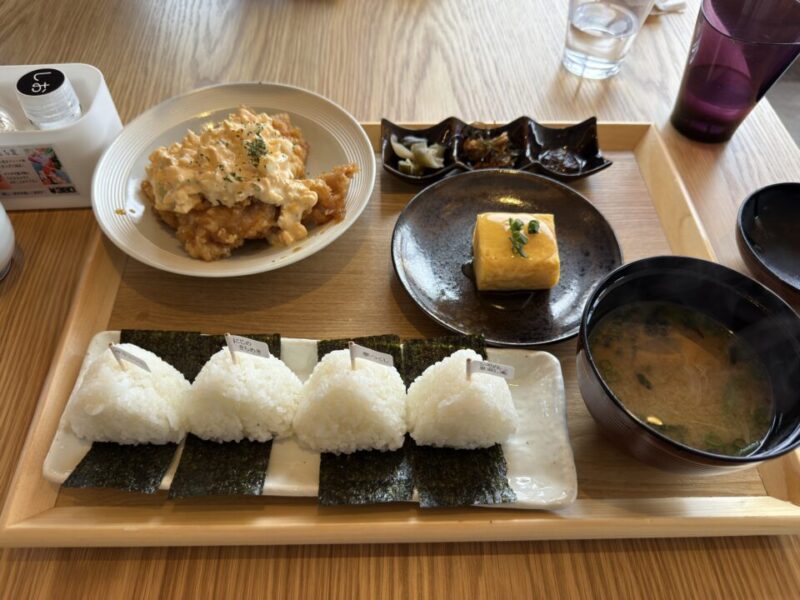 チキン南蛮おむすび食べ比べ