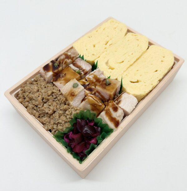 鶏尽くしだし巻き弁当
