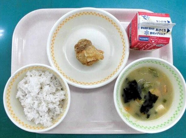 福岡市唐揚げ1個給食