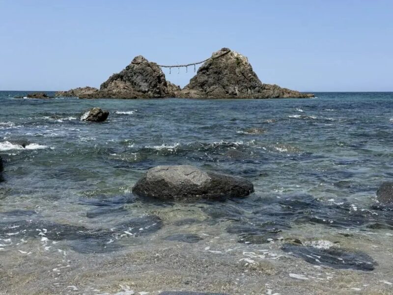 糸島夫婦岩