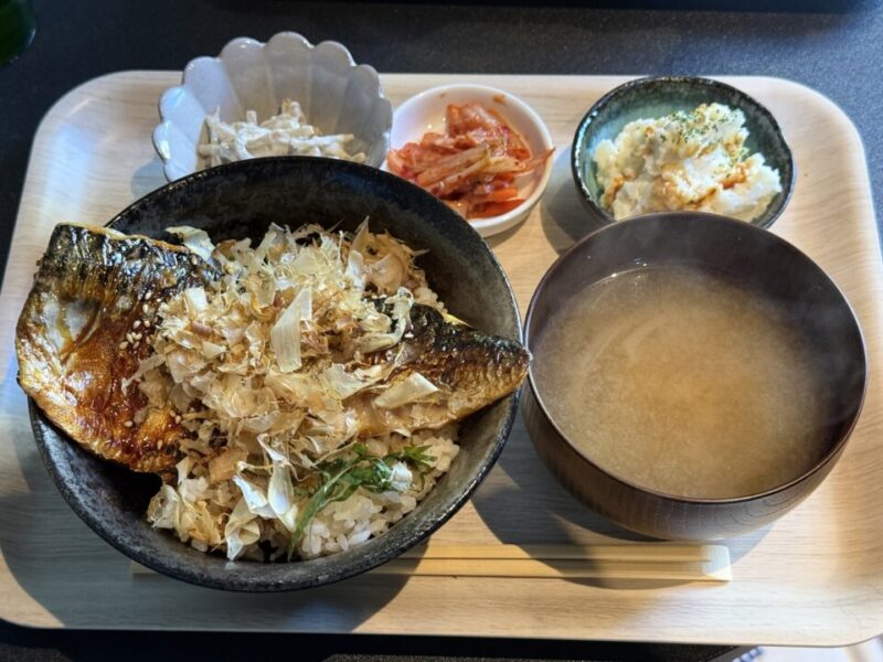 サバ飯定食