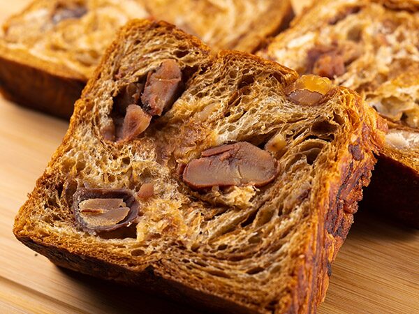 溢れる栗のクロワッサン食パン