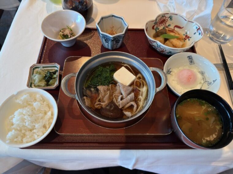 お昼のセットメニュー