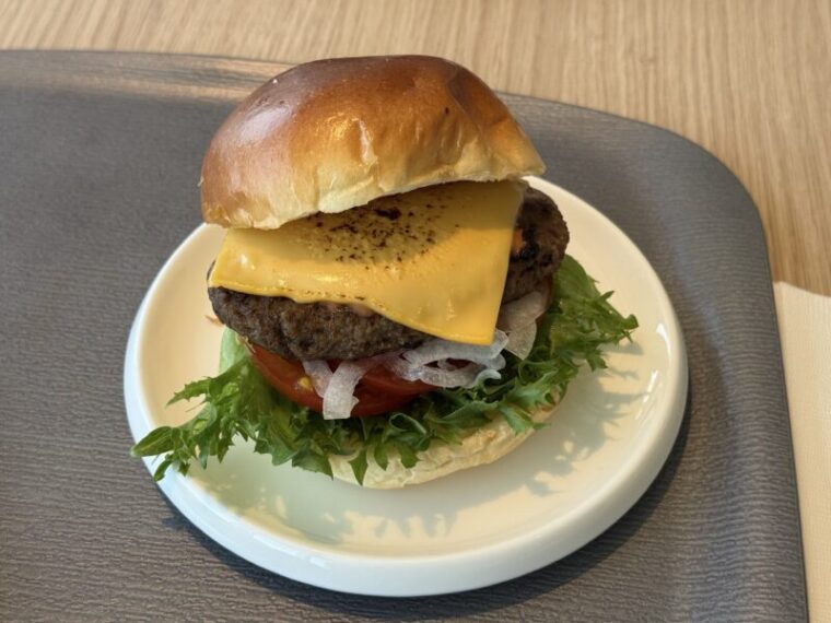 ビーフチーズハンバーガー