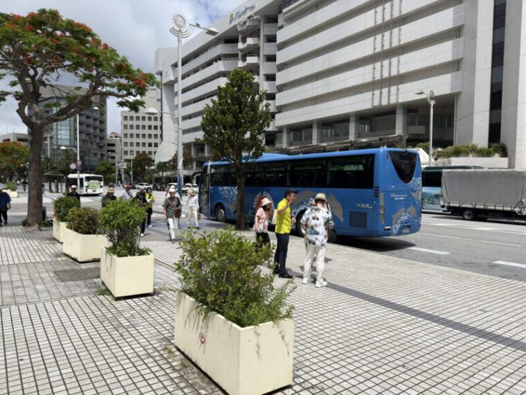 連絡バス発着地点
