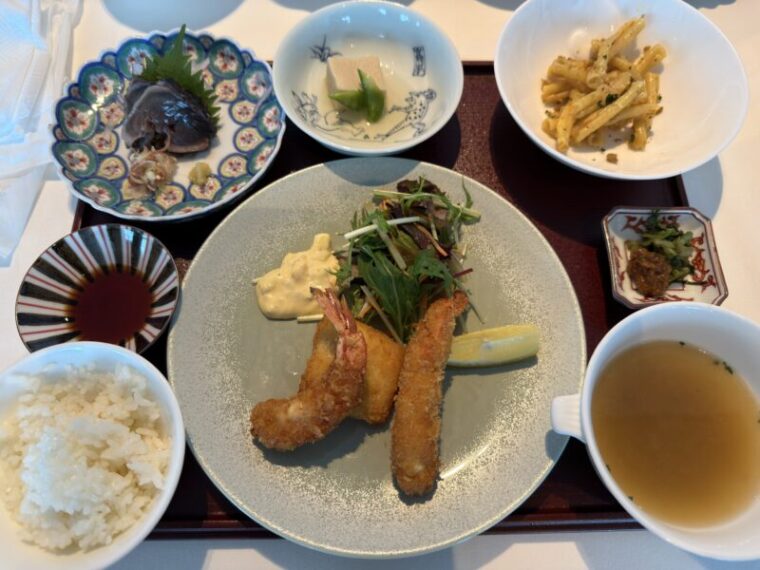 お昼のセットメニュー