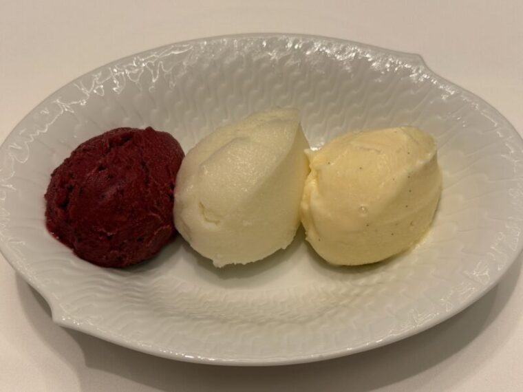 アイスクリーム盛り合わせ