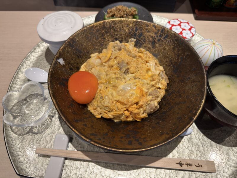 博多親子丼御膳 濃厚卵黄のせ