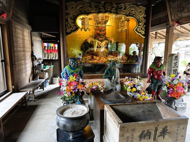 閻魔大王の坐像